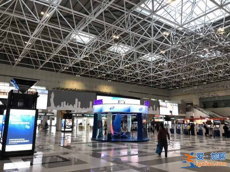 香港機場轉機購物，香港機場轉機吃什么、做什么？