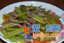 芹菜炒雞胗的做法？
