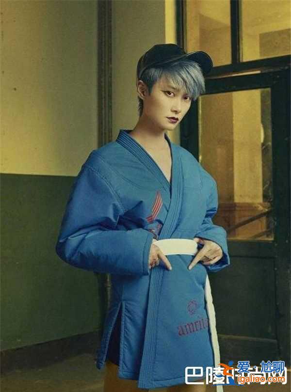 李宇春新專輯封面寫真很性感？
