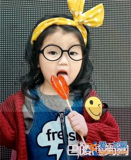 爸爸去哪兒4董力女兒崔雅涵資料 崔雅涵家庭背景及父母介紹？