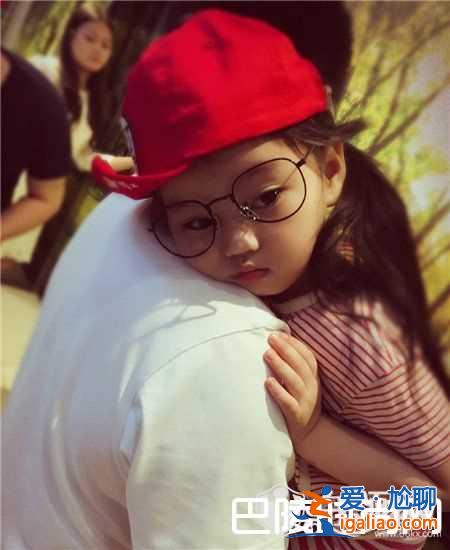 爸爸去哪兒4董力女兒崔雅涵資料 崔雅涵家庭背景及父母介紹？