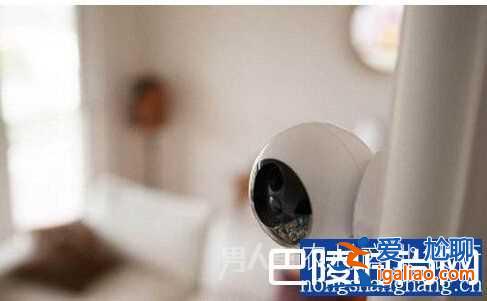 爸爸在我房間裝監控 爸爸在我梳妝臺安監控？