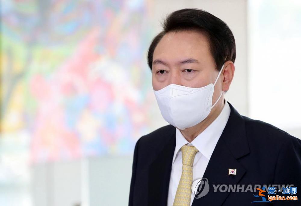 朝鮮試射新型洲際彈道導彈 金正恩攜女兒首次公開亮相？