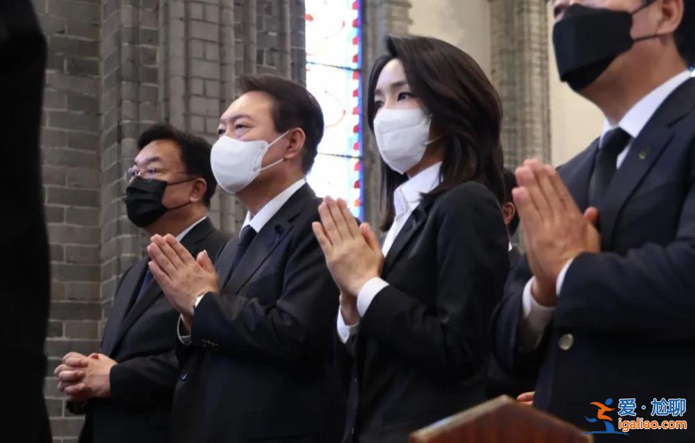 韓第一夫人被指模仿女神赫本 屢次引爭議是韓政府轉移注意力的手段？？