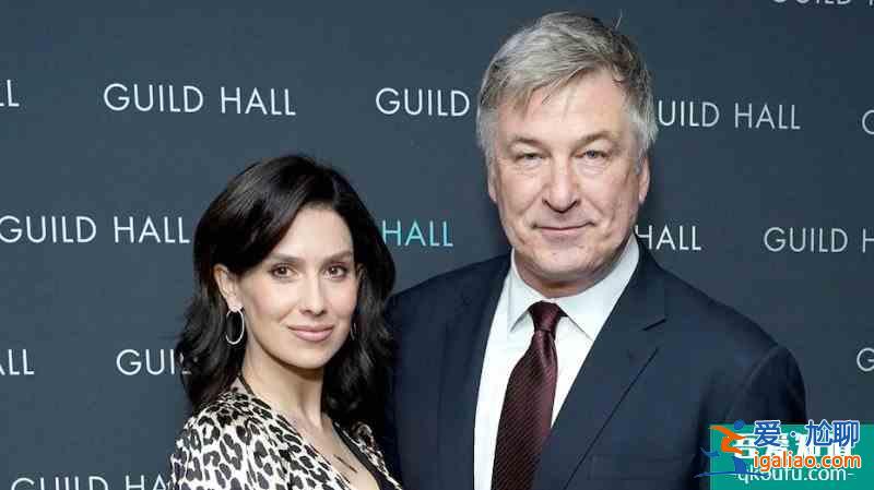 假西班牙人Hilaria Baldwin的寶藏八卦？