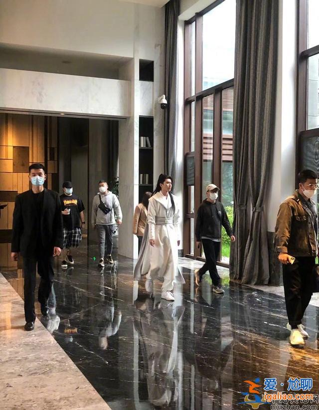 《奔跑吧》無錫開跑了 三國CP實在太養眼了