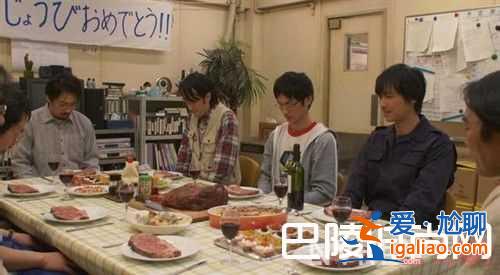 《小森林》美食電影簡介 《南極料理人》美食簡介電影《海鷗食堂》美食電影簡介《朱莉與朱莉婭》美食電影簡？