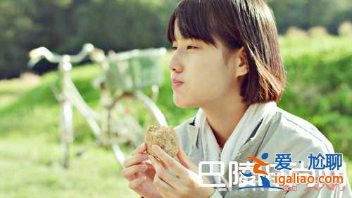 《小森林》美食電影簡介 《南極料理人》美食簡介電影《海鷗食堂》美食電影簡介《朱莉與朱莉婭》美食電影簡？