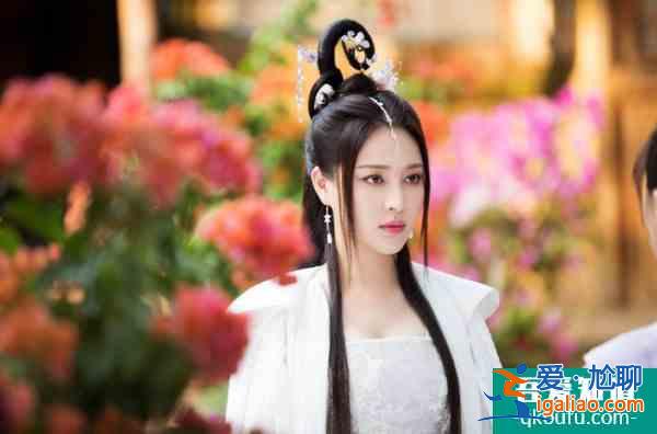 甘婷婷新片《花神絳妃》曝唯美劇照 演繹花神繾綣柔情？
