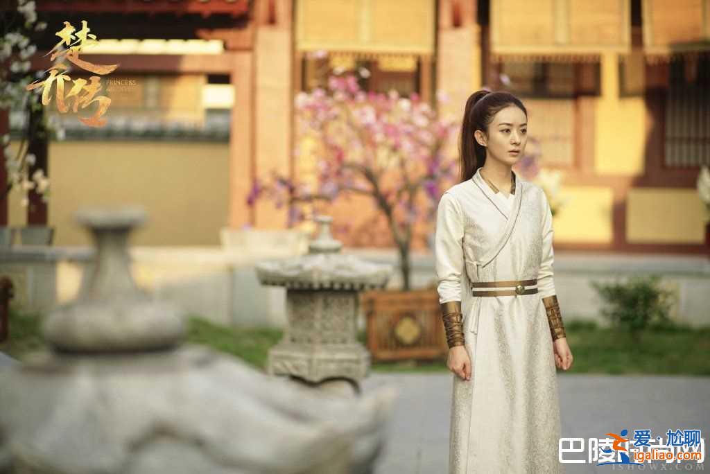 楚喬被宇文玥強(qiáng)吻 為什么不推開(kāi)他？？