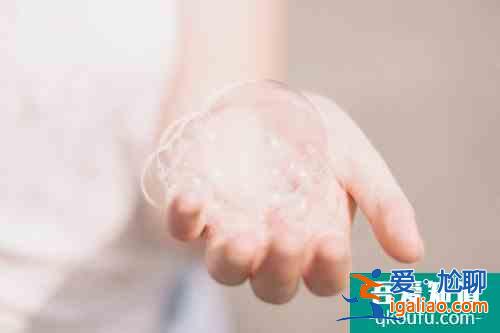 油皮怎么洗臉 臉上頭上出油特別多怎么辦? 油皮怎么洗臉 臉上頭上出油特別多怎么辦?