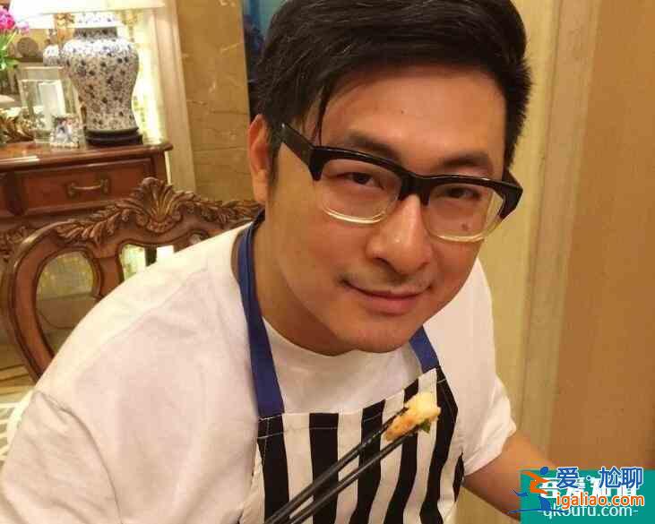 疑王岳倫好友為其發聲：喝多了只能扶著墻和女生交談？
