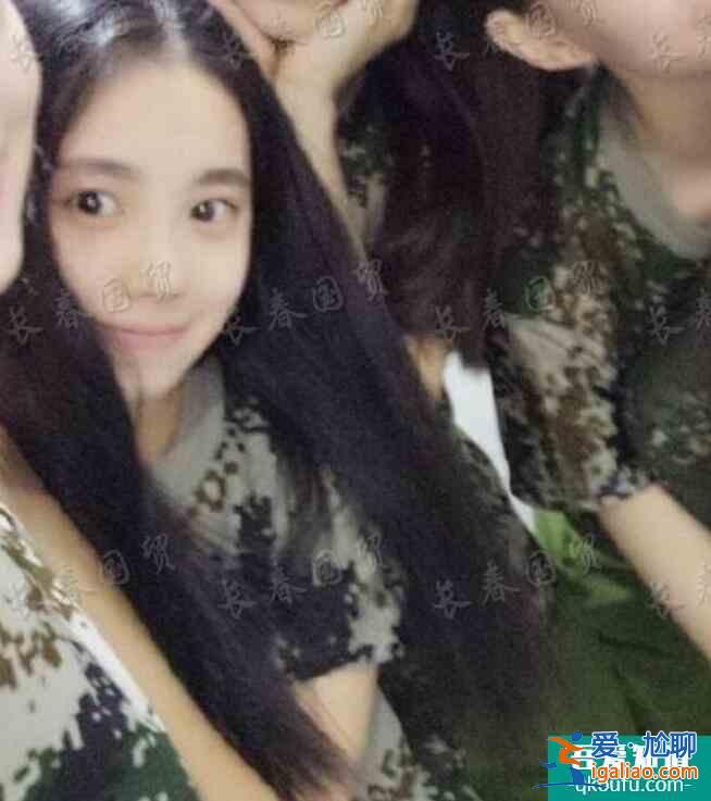 劉浩存大學軍訓舊照曝光 模樣清純靚麗甜美可人？