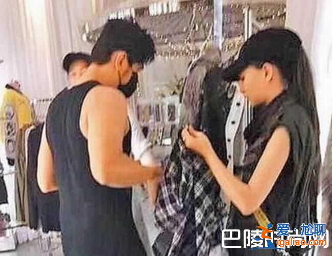 昆凌二胎后首亮相似少女 坐月子的是周杰倫吧？
