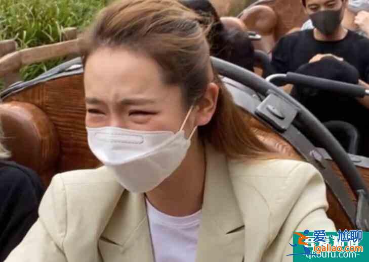 李承鉉直拍戚薇坐過山車 戚哥一秒變慫全程驚恐？
