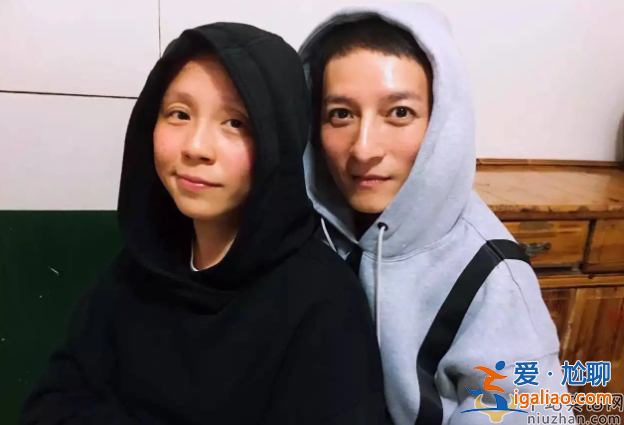 王心凌曬與好友合照李維嘉出鏡  李維嘉發生什么事？