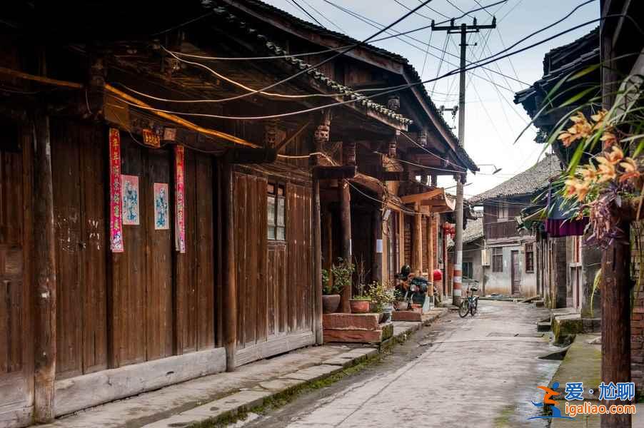 清明去峨眉山2日游怎么玩，清明去峨眉山2日游路線推薦？