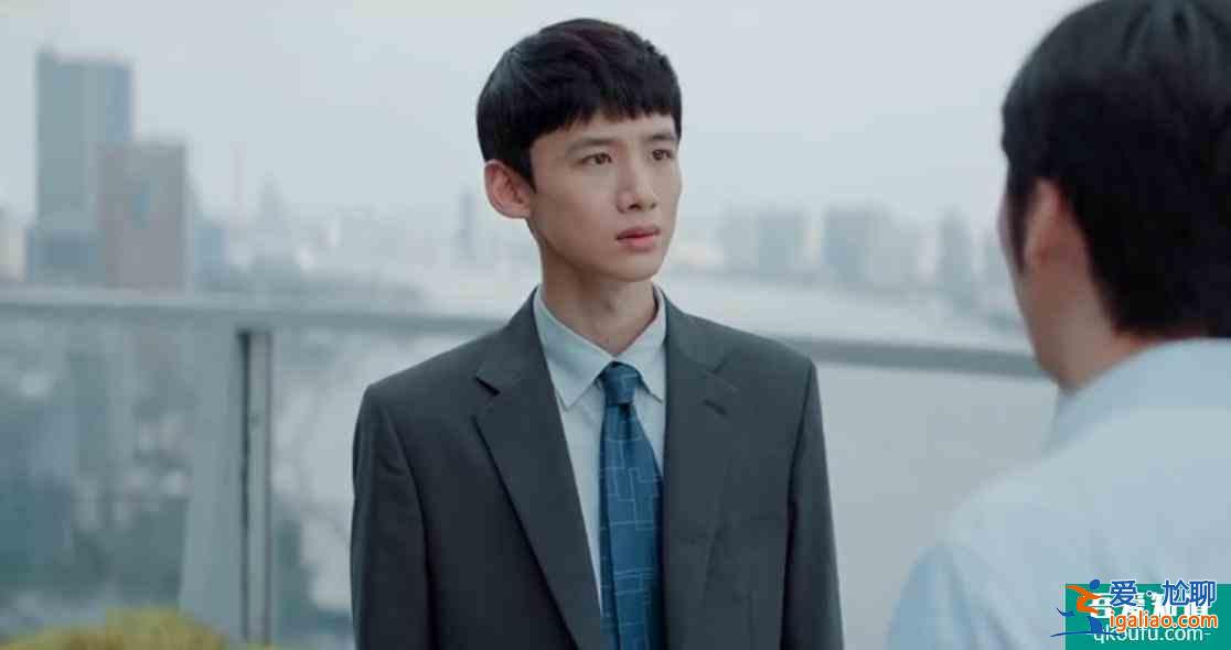 《平凡的榮耀》為何每個職場人的抽屜里都要有封辭職信？？