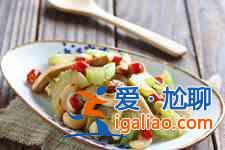 西芹腰果的做法大全? 西芹腰果的做法大全?