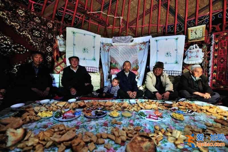 【草原自駕游】太陽舍不得下山的伊犁草原？