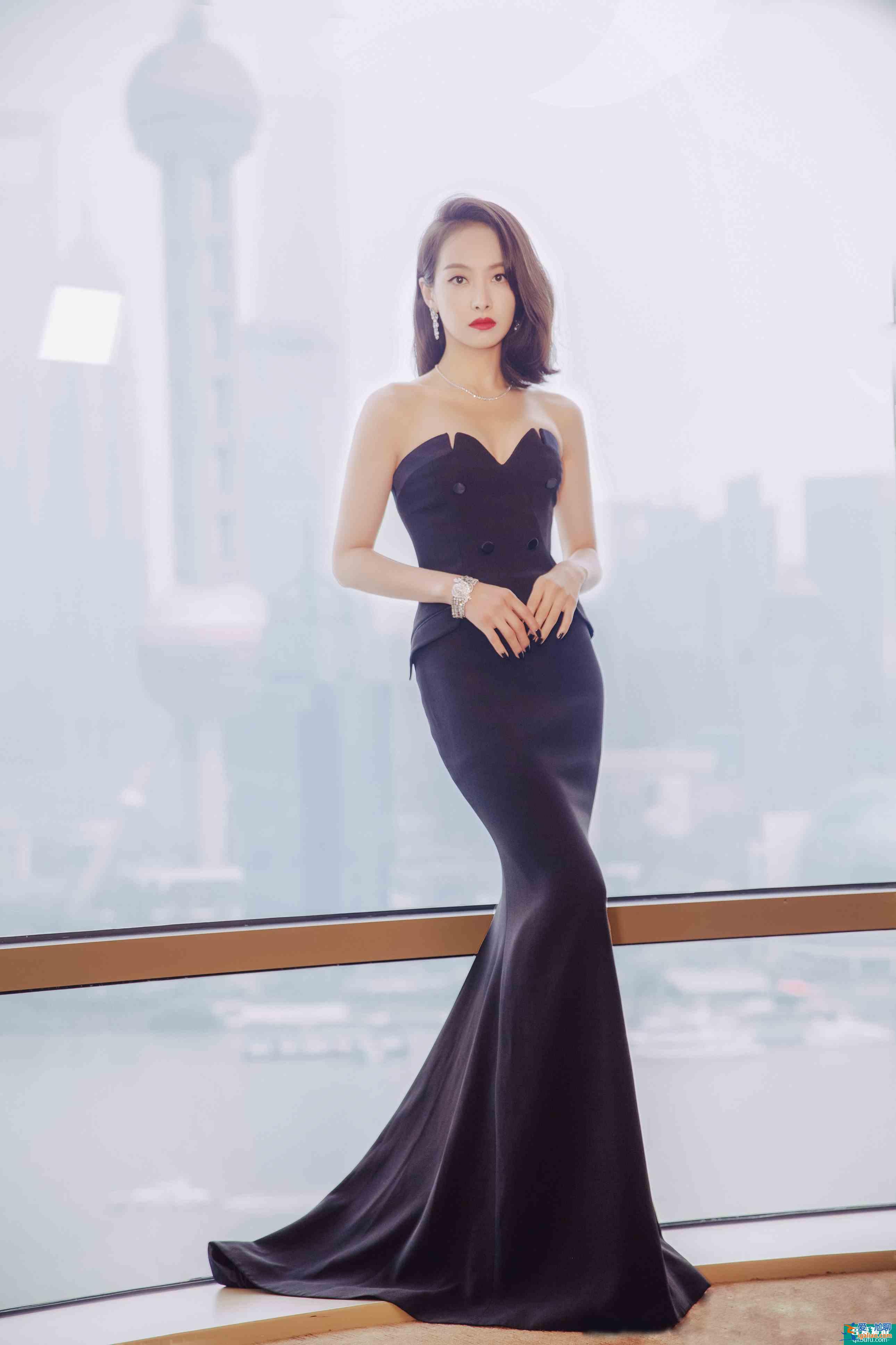 《他其實沒有那么愛你》：藏在漂亮女主和頻出金句背后的真相？