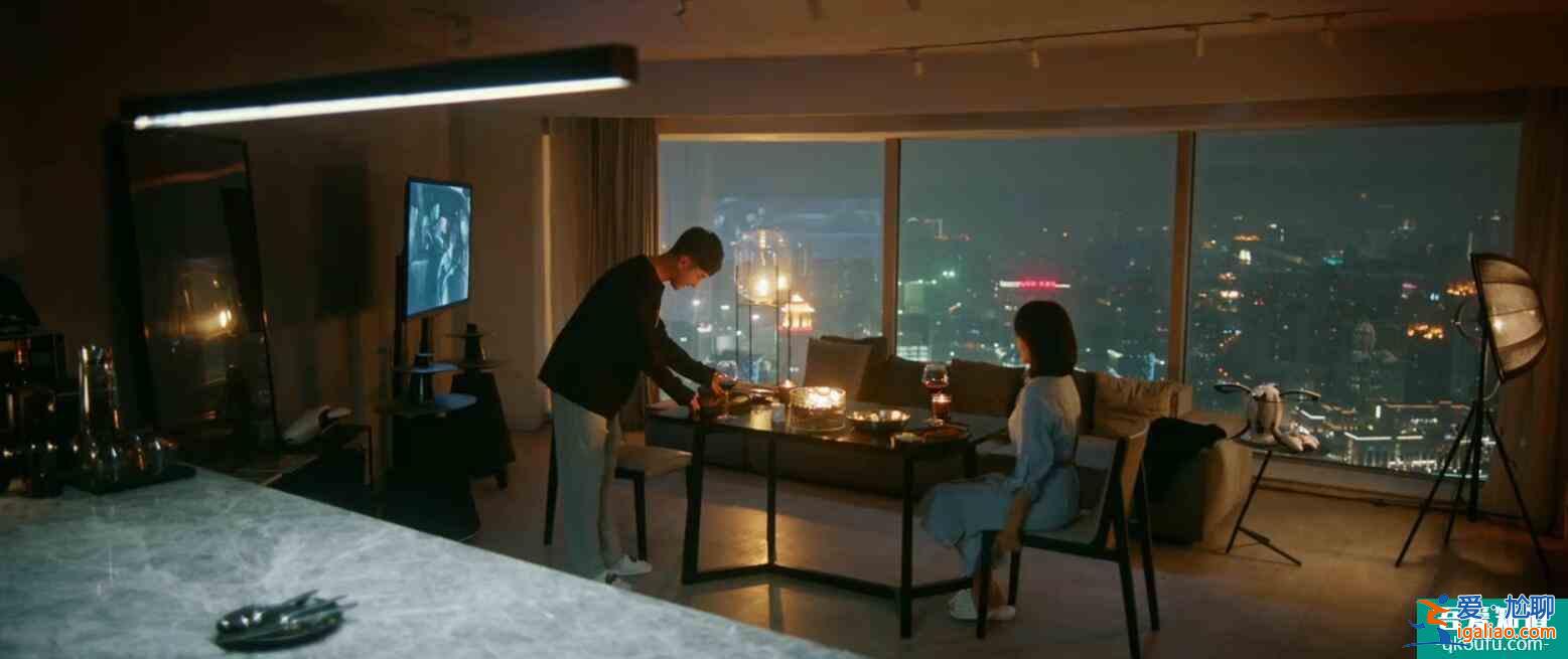 《他其實沒有那么愛你》：愛得卑微的女孩，在感情里如何完美蛻變？