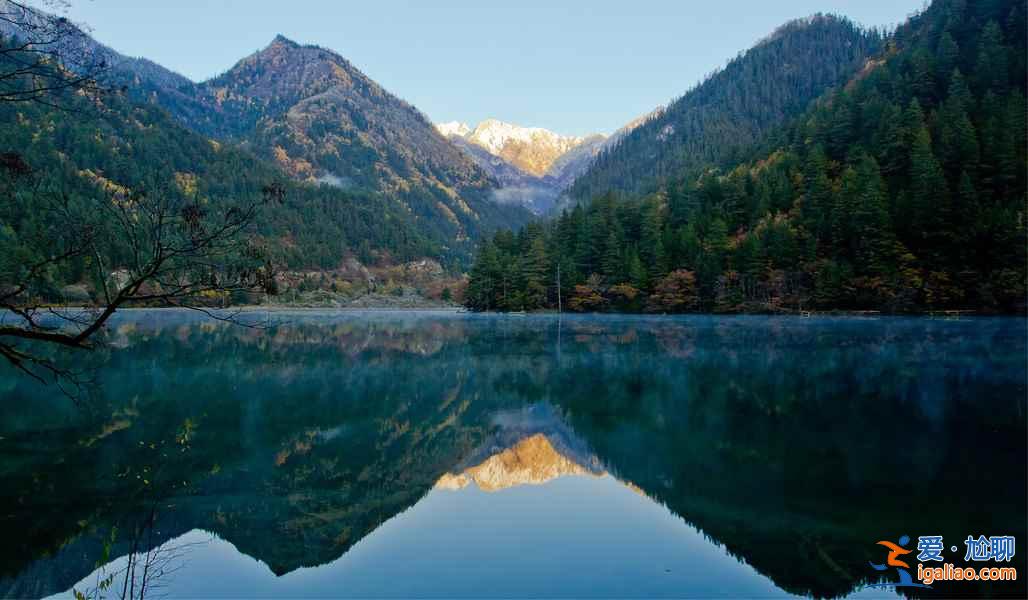 【10月去九寨溝】10月份去九寨溝好玩嗎，九寨溝10月份去好嗎？