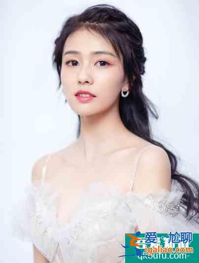 《半是蜜糖半是傷》終于預(yù)告了，奇妙的暗戀開始上線，你期待么？？