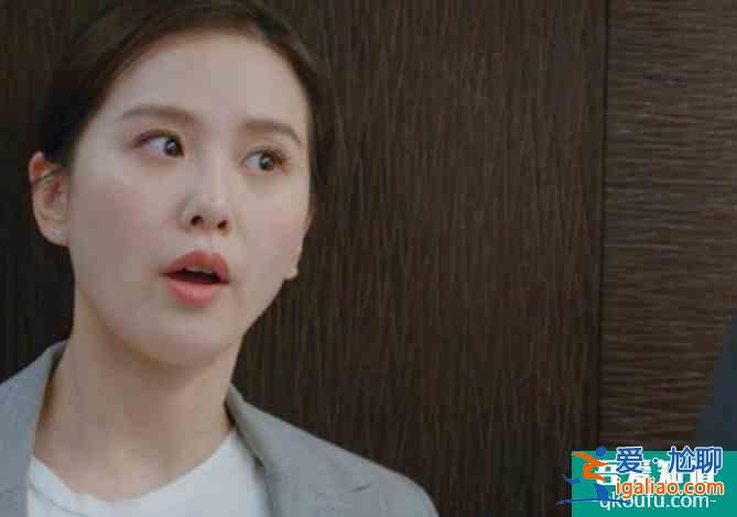 《親愛的自己》首播！劉詩詩狀態(tài)疲憊顯老態(tài)，演技尷尬遭刷屏吐槽？