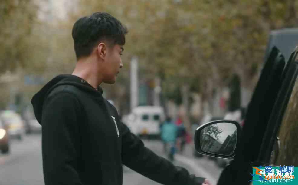 他其實沒有那么愛你：Sam欺騙孫藝荷，假裝出差找前女友私會？？