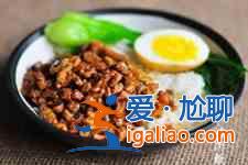 臺式鹵肉飯？