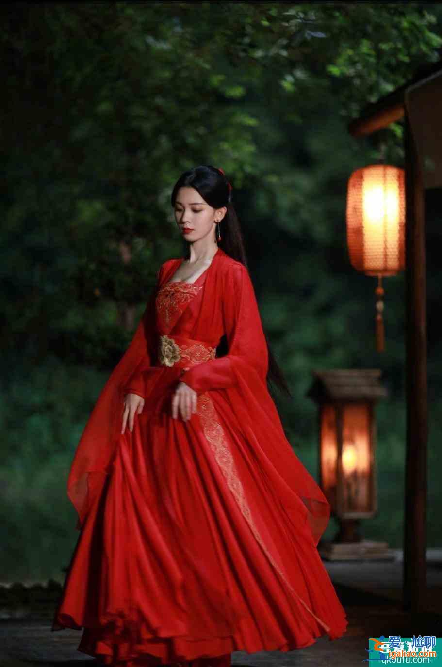 《少女大人》和《穿盔甲的少女》兩部劇在熱播，陳瑤終于要火了？？