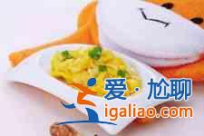 麻油姜末炒雞蛋? 麻油姜末炒雞蛋?