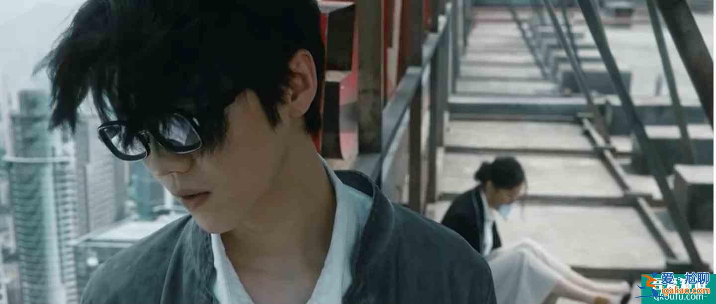 懸疑科幻劇《在劫難逃》多重時空狹路相逢，燒腦劇情觸及生命痛點？