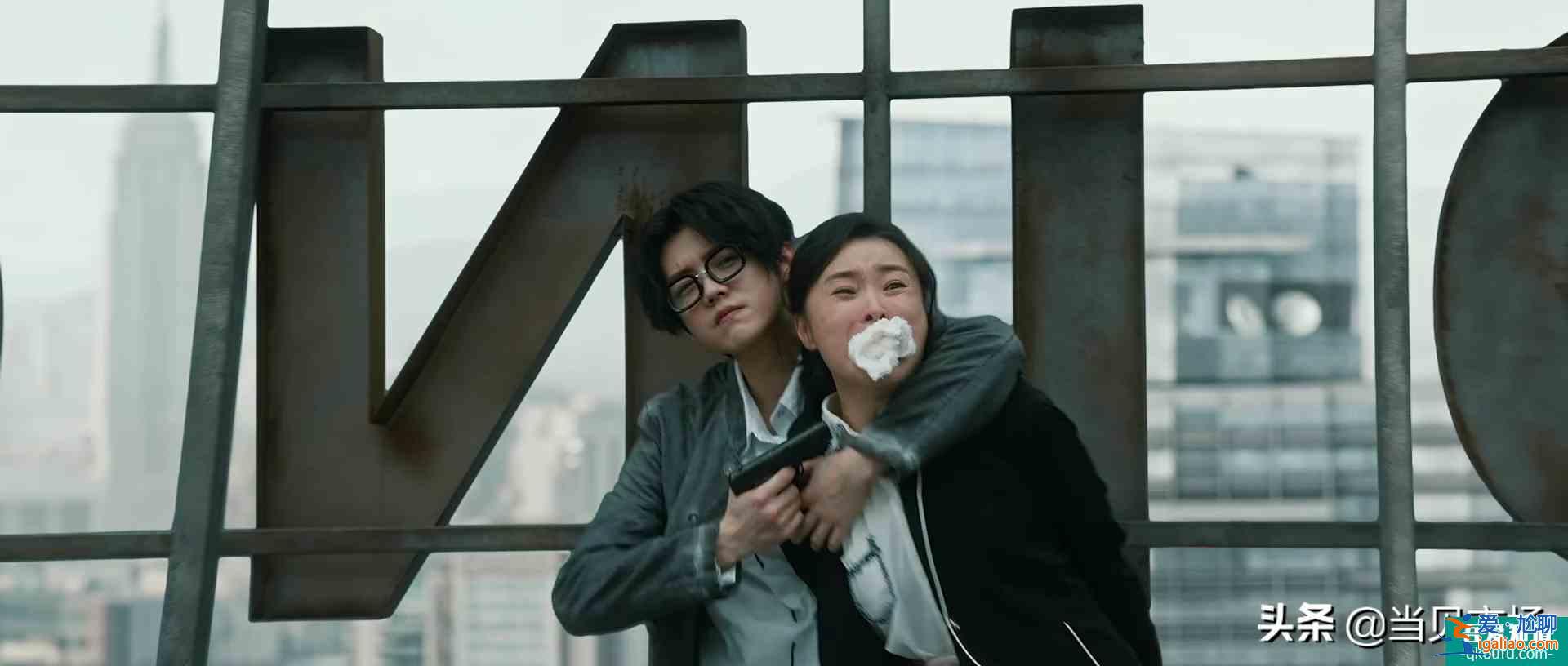 《在劫難逃》首播，故事強節奏快，鹿晗首演反派驚喜多？