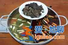 毛肚火鍋？