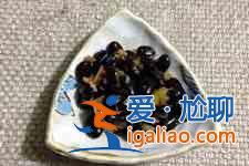 醋泡黑豆的吃法？