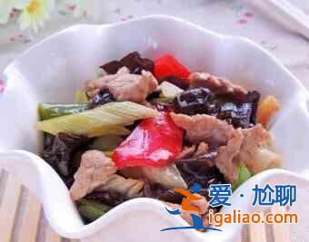 大蔥炒肉的做法? 大蔥炒肉的做法?