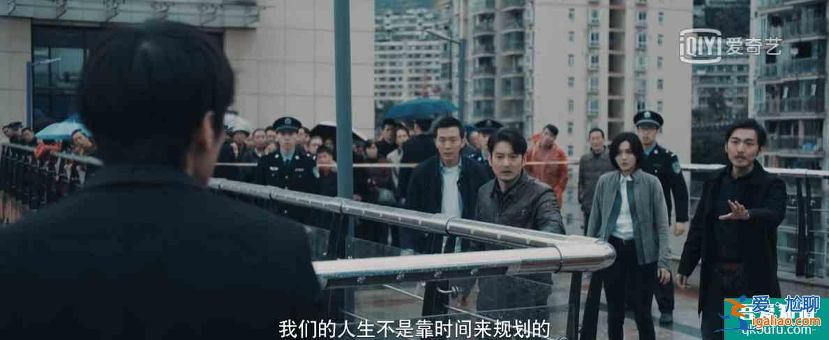 接檔《隱秘的角落》，《非常目擊》離頂級國產懸疑，還差一口氣？