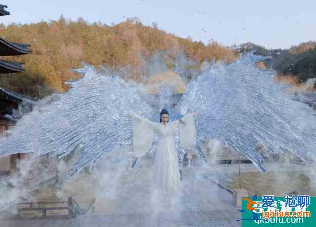 且聽鳳鳴：左青鸞使出冰鸞，卻忘了冰怕火，鳳舞潛能激發(fā)瘋狂升級？