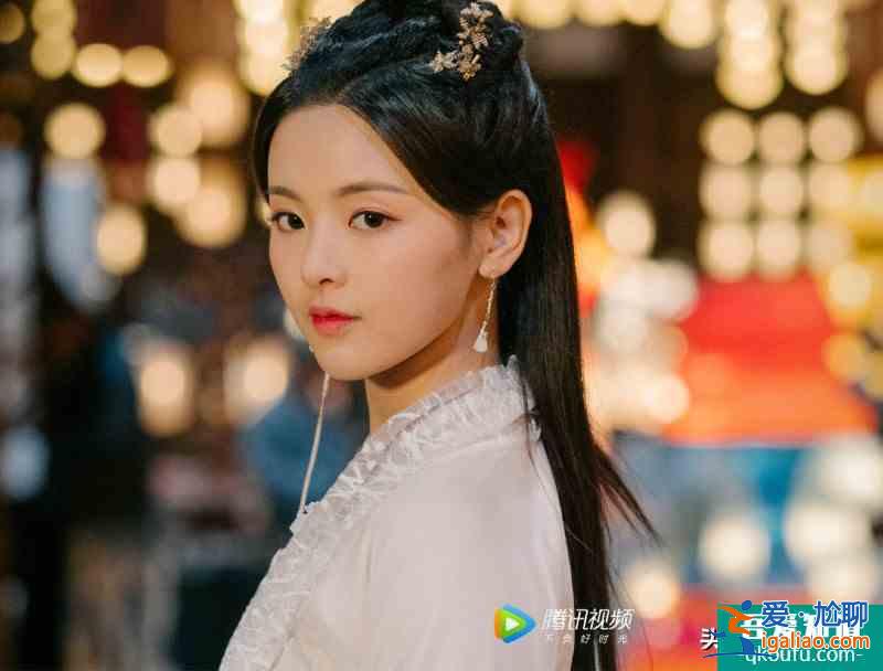 《且聽鳳鳴》：左青鸞的人生，注定是一條無法回頭的不歸路？
