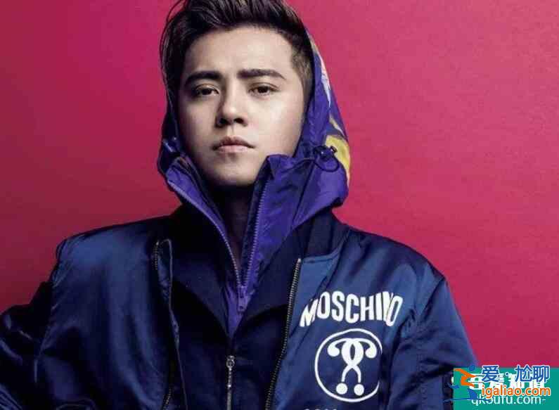 羅志祥打高爾夫曬照 一身運動打扮狀態看起來超好? 羅志祥打高爾夫曬照 一身運動打扮狀態看起來超好?