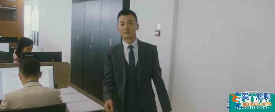 宋茜四姐妹的坎坷情路，都在《他其實沒有那么愛你》？