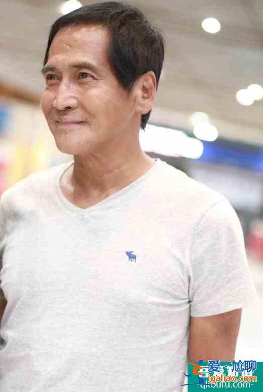60歲齊秦近照略微發(fā)福 全程面帶微笑狀態(tài)超好？