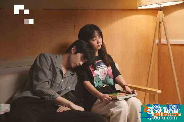 以家人之名:凌霄多次暗示齊明月喜歡李尖尖,她是真傻還是裝的?? 以家人之名:凌霄多次暗示齊明月喜歡李尖尖,她是真傻還是裝的??