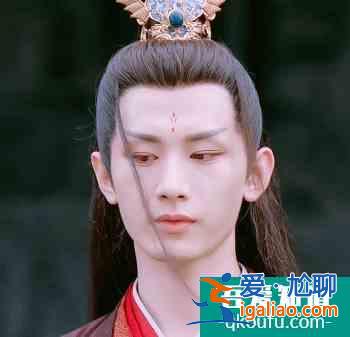 《琉璃》被求注水加更？成毅創(chuàng)名臺詞虐瞎觀眾，史上最慘男主穩(wěn)了？