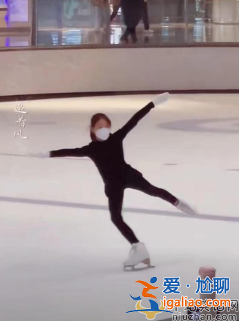 李小鵬女兒奧莉近照曝光!又高又瘦大長腿太矚目 11歲學花滑運動基因強 李小鵬女兒奧莉近照曝光!又高又瘦大長腿太矚目 11歲學花滑運動基因強