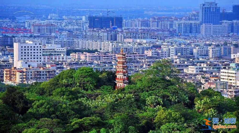 我和市長當好企業(yè)的服務員！？