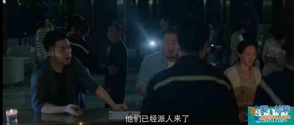 懸疑燒腦，層層反轉(zhuǎn)，讓baby上熱搜的《摩天大樓》真香？