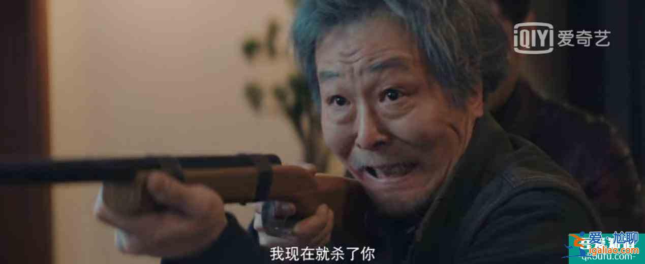 《非常目擊》：帶著回憶，負重前行？